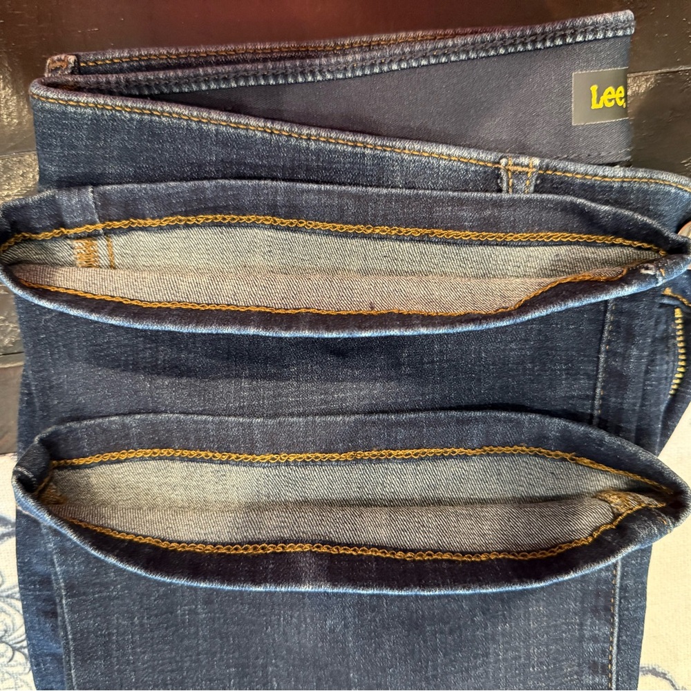 Lee Women's Flex Motion Boot Cut Jean, Size 14 - Picture 4 of 4